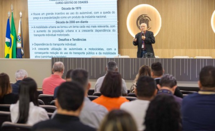 MBA do TCE-MT discute mobilidade urbana e aponta caminhos para cidades mais sustentáveis