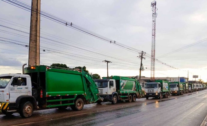 Mutirão especial de limpeza urbana recolhe mais de 100 t de lixo doméstico