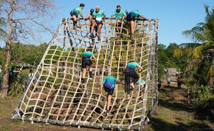 Polícia Militar reúne mais de 1,4 mil competidores para corrida de obstáculos em Várzea Grande