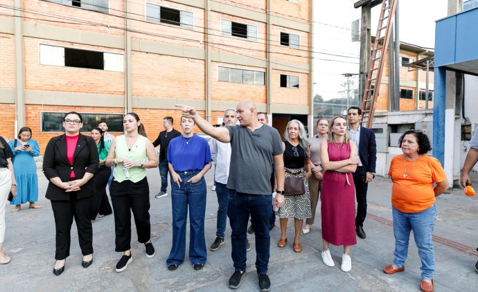 Vereadores conhecem estrutura do novo Centro de Saúde