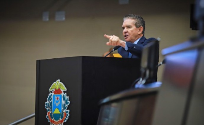 Governo acolhe proposta do TCE e limita descontos a 35% nos consignados