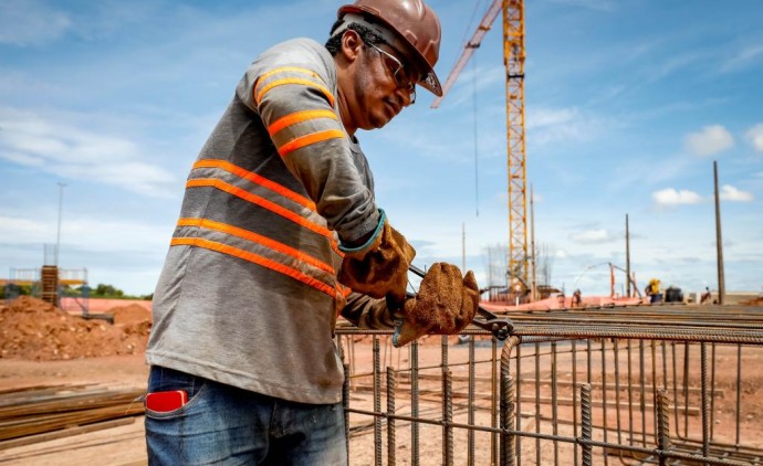Mato Grosso gerou mais de 30,2 mil novos empregos no primeiro quadrimestre de 2025, aponta Caged