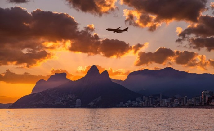 Brasil recebe 4,8 milhões de turistas internacionais em cinco meses, um milhão com destino ao Rio de Janeiro