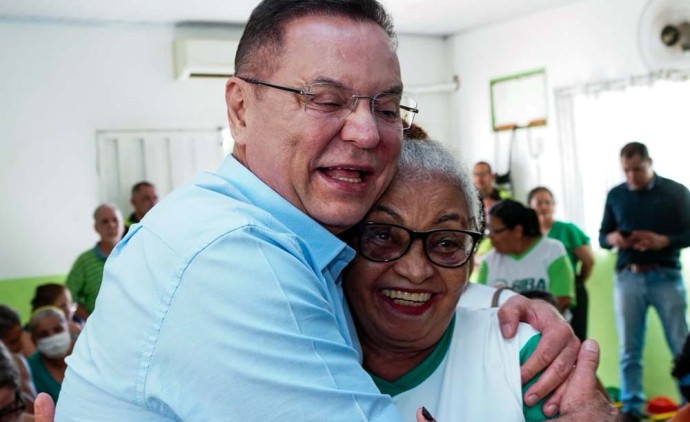 É preciso amar e respeitar os idosos — amanhã serei eu e você!