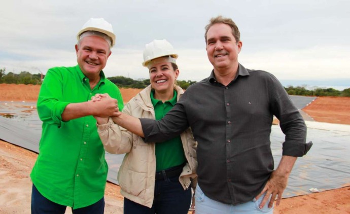 Prefeita Flávia Moretti apresenta obra da ETE ao senador Wellington Fagundes