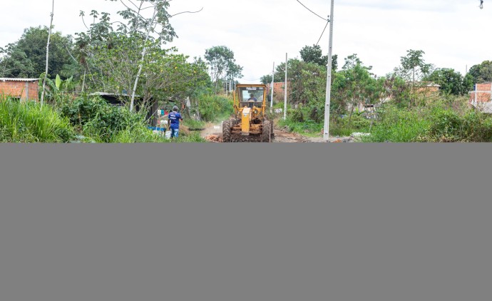 Prefeitura de Cuiabá inicia serviço de patrolamento e ultrapassa 350 km de vias recuperadas