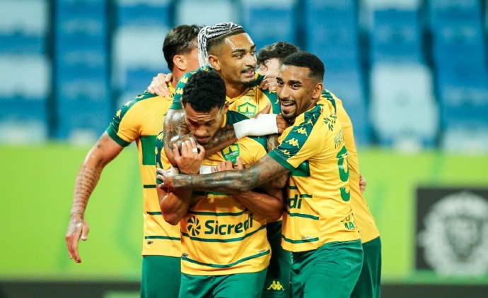 Cuiabá “ganha reforços” para encarar o Botafogo-SP pela Série B