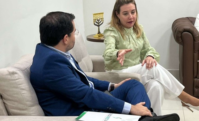 Moretti se reúne com sindicato dos médicos e reafirma que reforma administrativa é prioridade