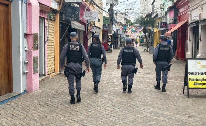 Nunca me senti tão segura no Centro de Cuiabá, diz comerciante sobre o reforço do policiamento