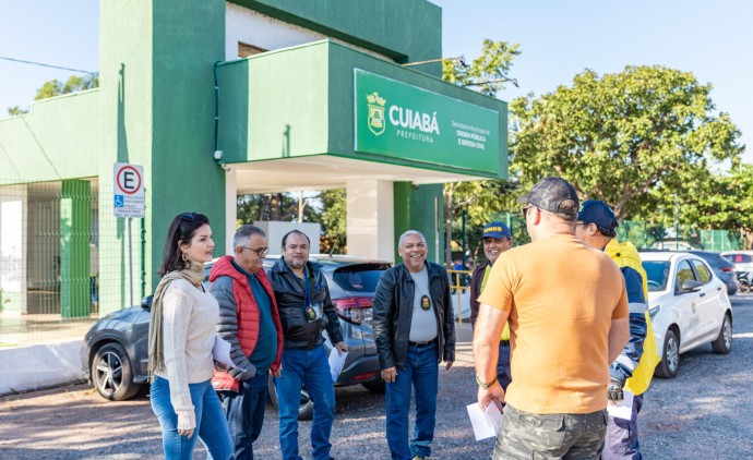 Prefeitura de Cuiabá notifica ferros-velhos e reforça ações integradas
