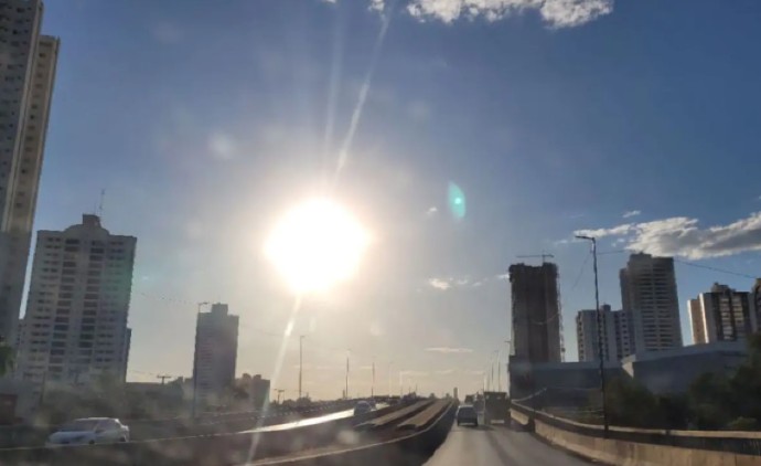 Fim de semana em Cuiabá terá calor de 33 °C e umidade crítica abaixo dos 30%
