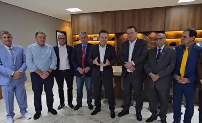 Governador anuncia ampliação dos investimentos para casas populares em MT