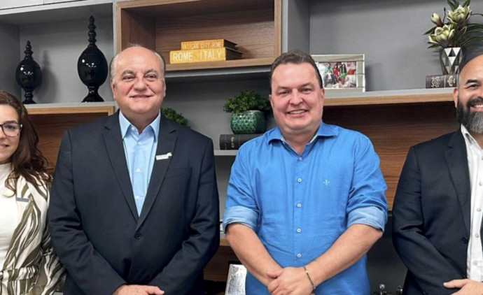 Menos imposição, mais incentivo Fecomércio-MT propõe selo “Transparência na Contratação” e articula mudança em projeto de lei