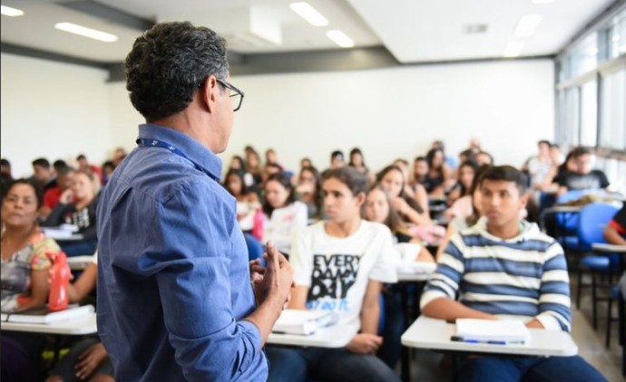 Governo Federal aumenta em 30% teto do Fies para curso de medicina