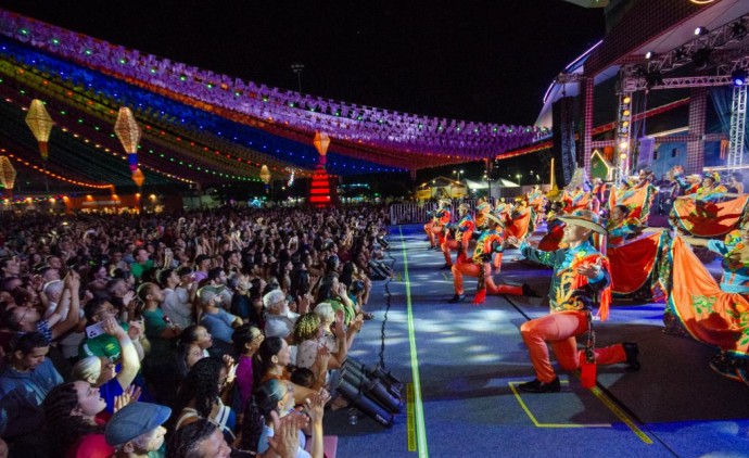 Arraiá da Cidadania leva mais de 10 mil pessoas à Arena Pantanal com estrutura inclusiva e shows culturais