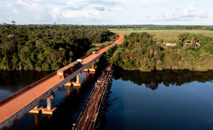 Governo de MT vai substituir mais de 1,3 mil pontes de madeira até 2026