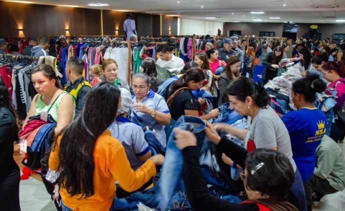Bazar Vem Ser Mais Solidário vende mais de 20 mil itens em três dias