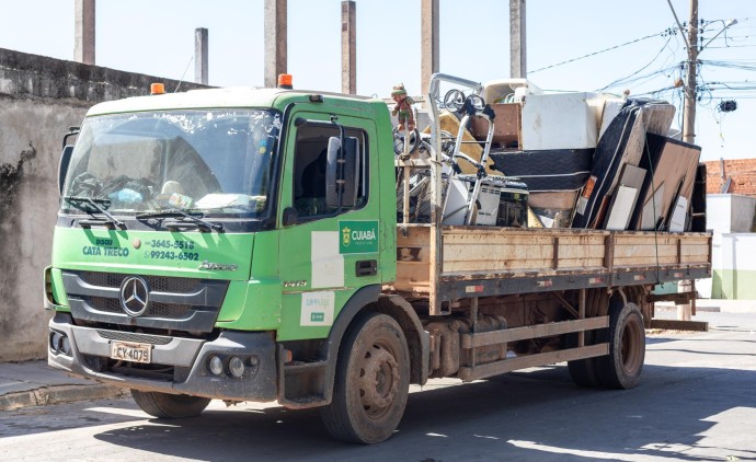 Operação Cata-Treco vai percorrer 23 bairros de Cuiabá no decorrer da semana
