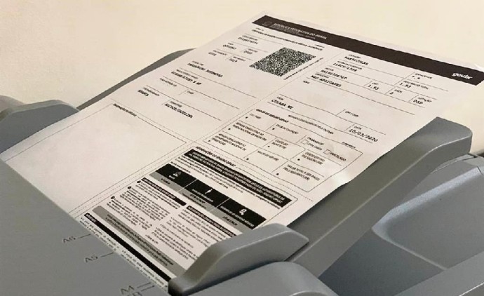 Licenciamento de veículos placas final 8 deve ser pago até dia 31 de agosto