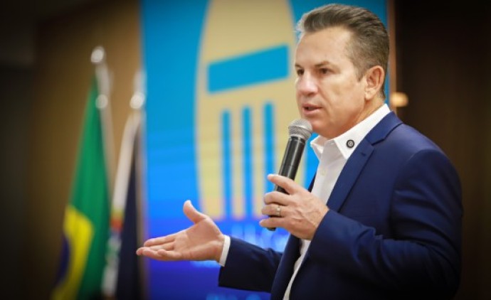 Governador destaca papel do Poder Público no desenvolvimento socioeconômico das cidades, em MBA do TCE-MT