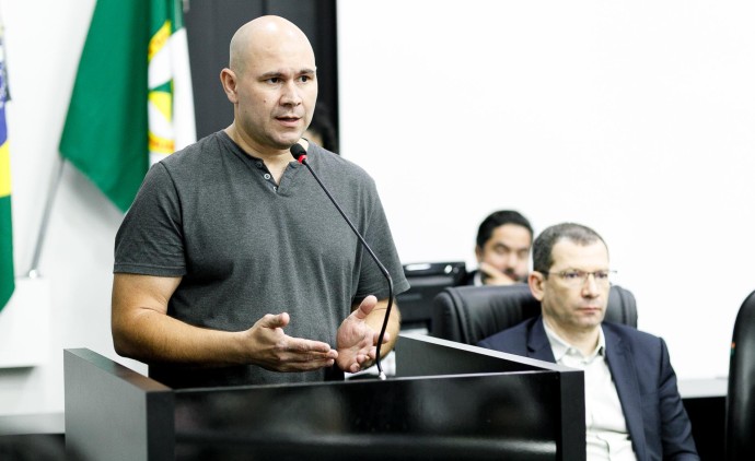 Prefeito defende soluções para Zonas de Interesse Ambiental na Câmara