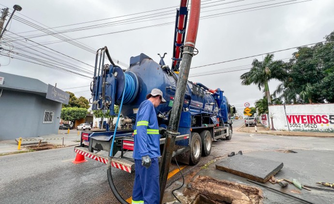 Prefeitura executa reparos em quase 2 mil bocas de lobo e atende mais de 100 bairros