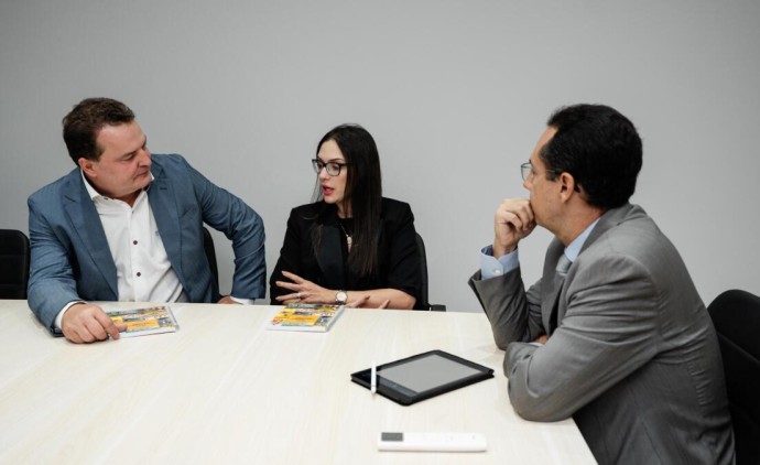 Max e Janaína lideram criação de núcleo de combate à violência política de gênero em MT