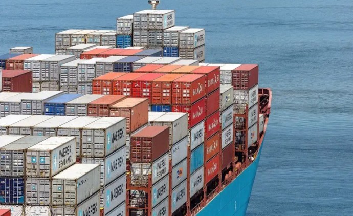 Brasil registra superávit de US$ 6,1 bi em agosto e recorde de exportações nos primeiros oito meses do ano