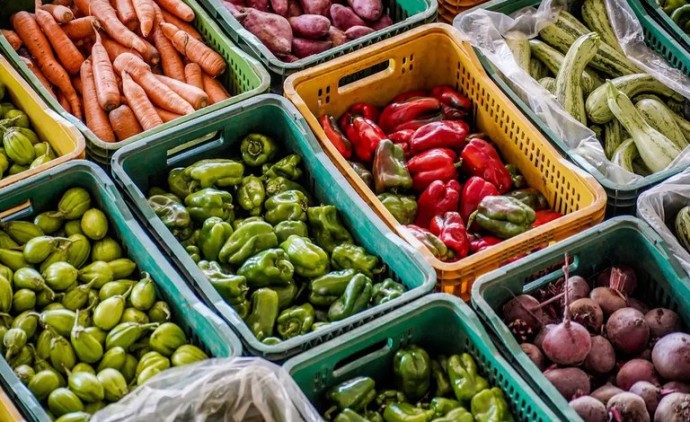 País teve deflação de 0,11% em agosto, puxada por queda em habitação e alimentação