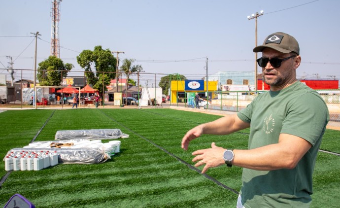 Secretário de Esportes realiza visita técnica em obras do espaço esportivo do Pedra 90
