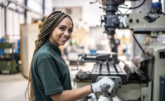 Desemprego cai a 5,6% no trimestre encerrado em julho, menor da série histórica iniciada em 2012