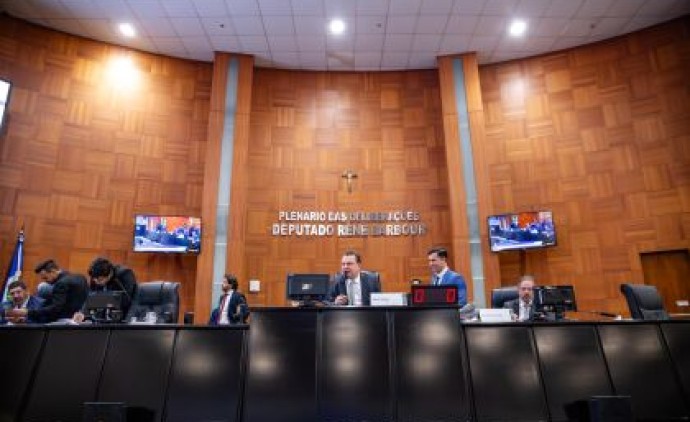 Deputados aprovam PLDO de 2026 com R$ 5,5 bilhões em investimentos