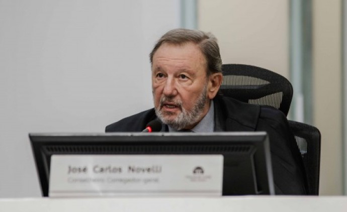 TCE-MT esclarece regras sobre participação de servidor em empresa privada