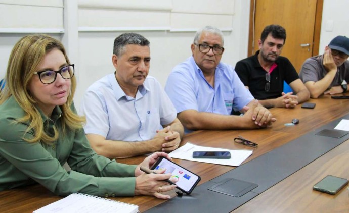 Pela primeira vez, Várzea Grande abre diálogo com subsíndicos para tratar de soluções ao abastecimento