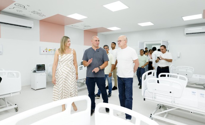 Prefeito faz vistoria de obra e Centro Médico Infantil deve atender 18 mil crianças por mês