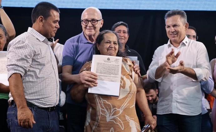 “Agora somos donos da terra”, diz morador contemplado com o título definitivo após espera de mais de 40 anos