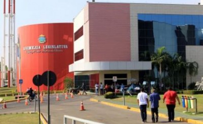 Temendo debate entre bolsonaristas e petistas, AL cancela sessão desta quarta