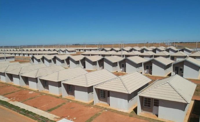 Governo de MT realiza 1º Feirão SER Família Habitação com 1,5 mil imóveis disponíveis e subsídio de até R$ 25 mil