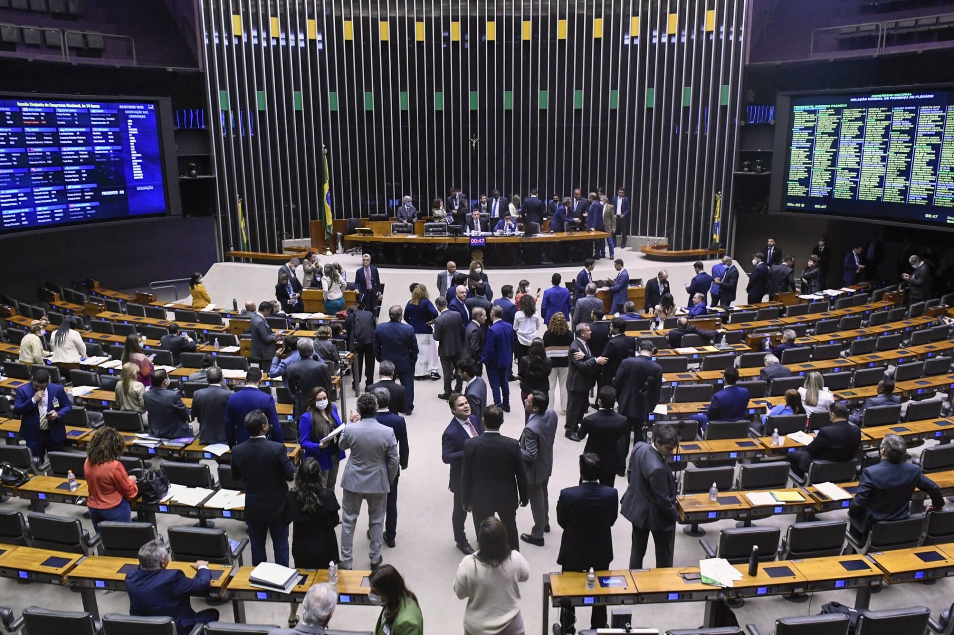 Notícia MT Política MT Esporte MT Católicos serão o triplo dos evangélicos na Câmara Federal