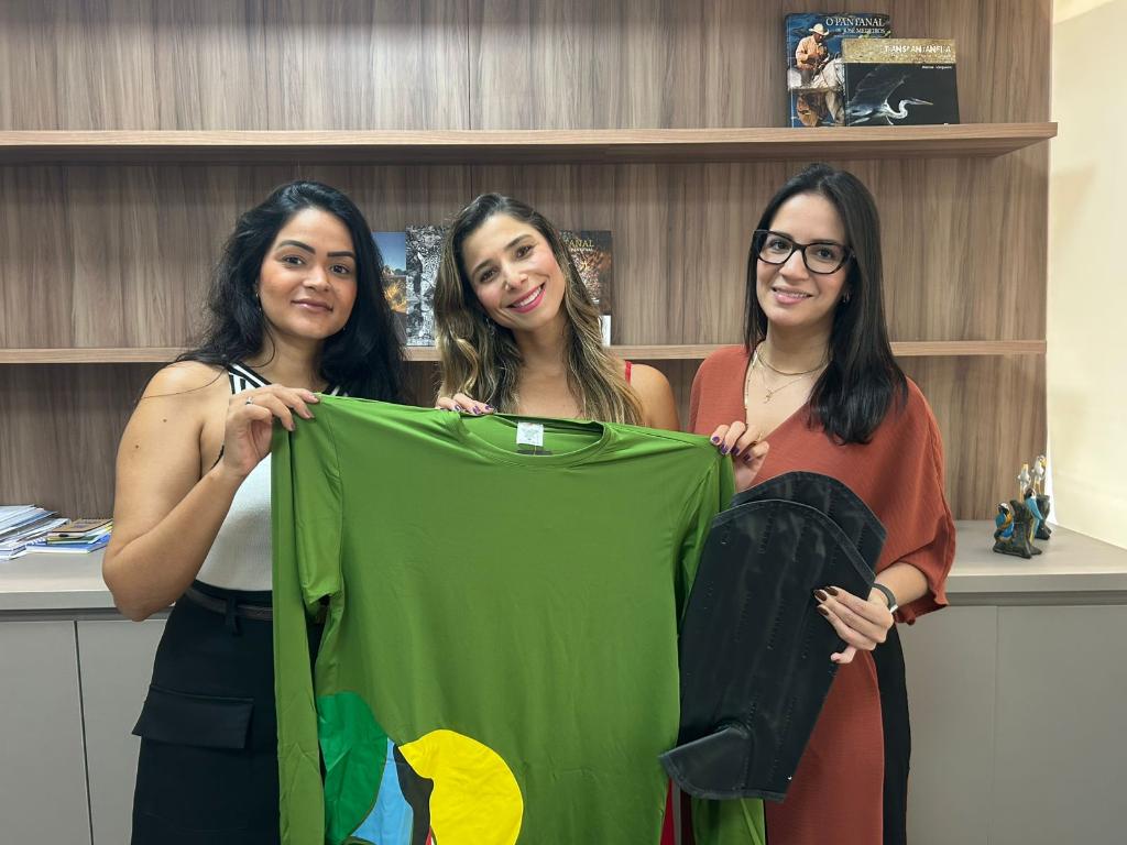 Prefeituras recebem kits para padronizar guias de turismo