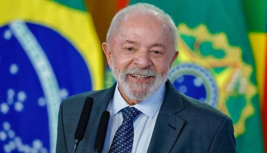 Lula sanciona lei que prevê CNH social para população de baixa renda