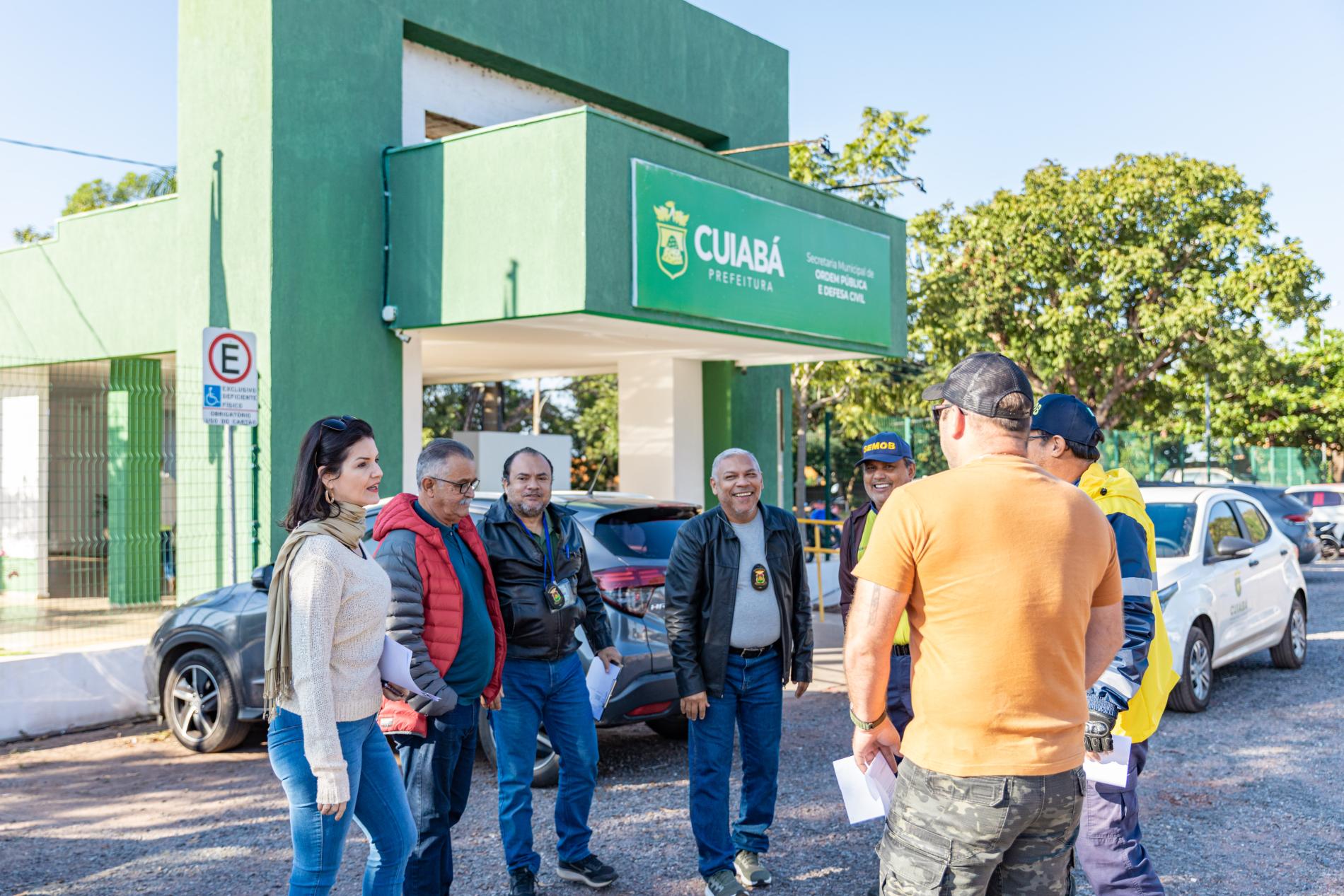 Prefeitura de Cuiabá notifica ferros-velhos e reforça ações integradas