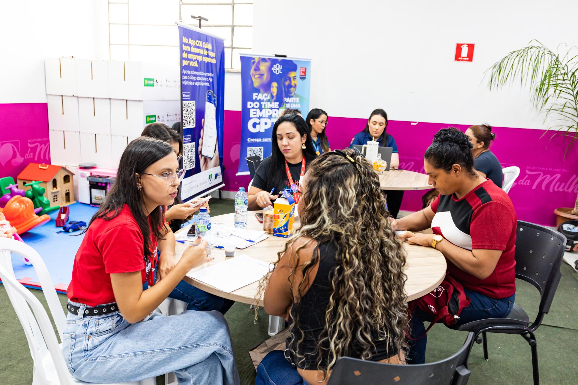 Secretaria da Mulher de Cuiabá faz 4° Feirão de Emprego