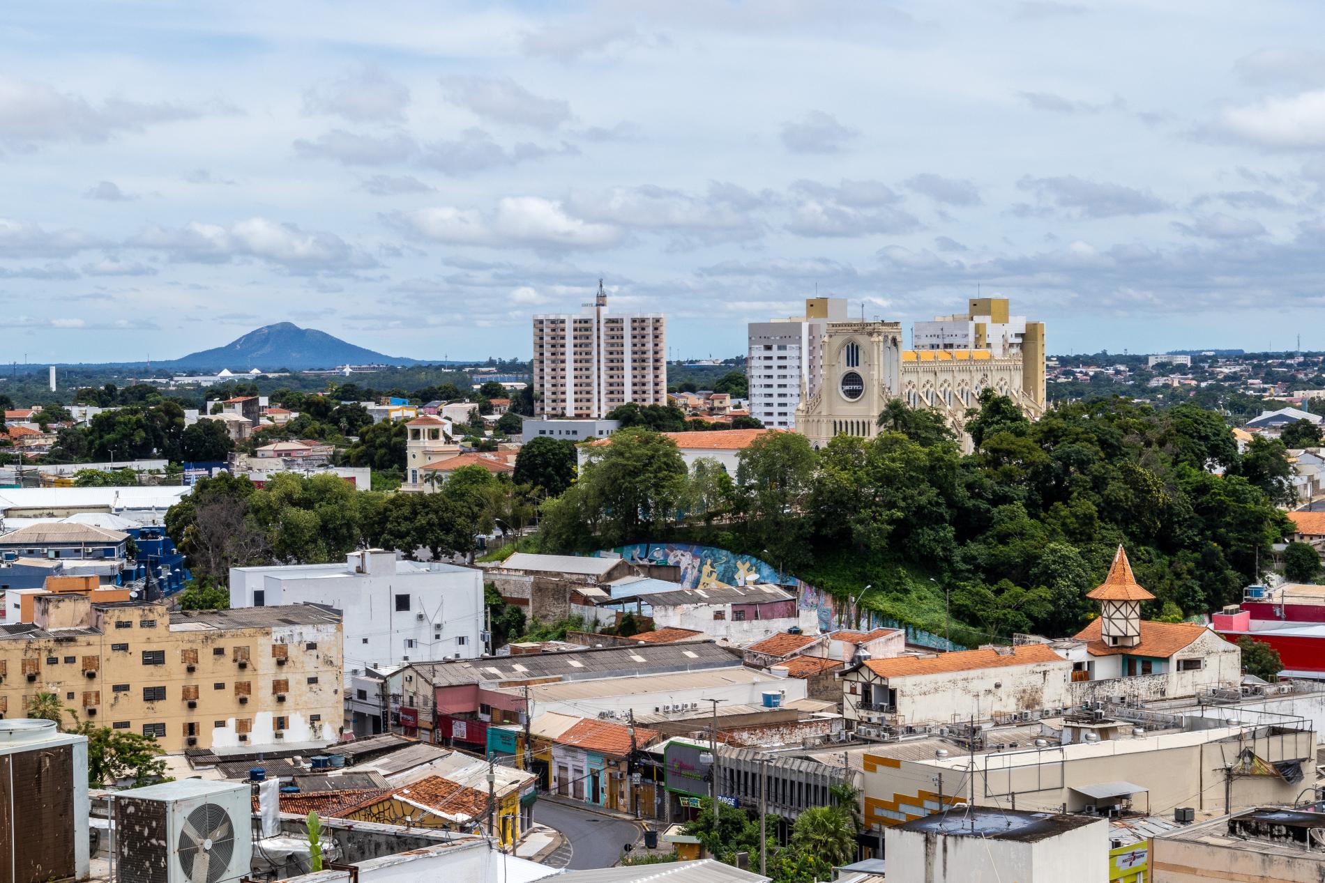 Prefeito de Cuiabá palestra na 7ª Conferência Municipal das Cidades