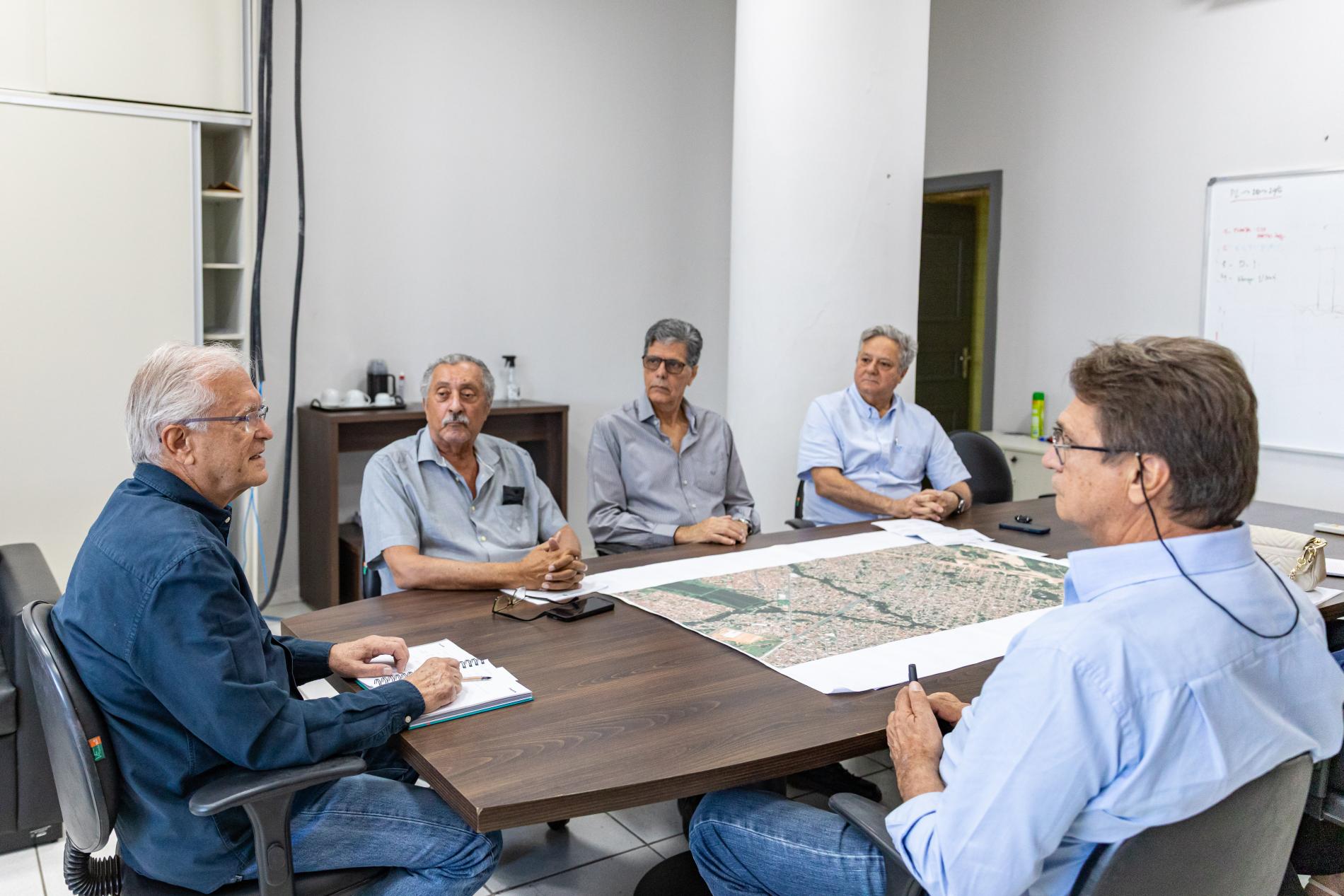 Prefeitura de Cuiabá pauta melhorias em reunião com Indústrias da Construção