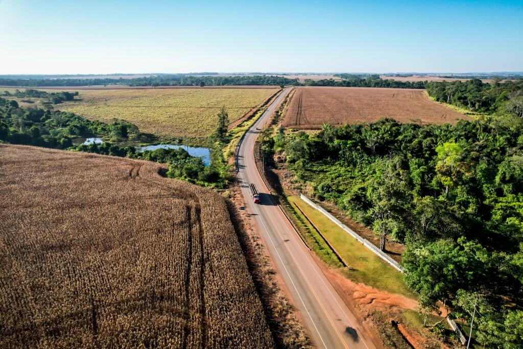 Governo de MT vai superar meta e entregar mais de 6.000 km de asfalto novo em rodovias até final de 2025