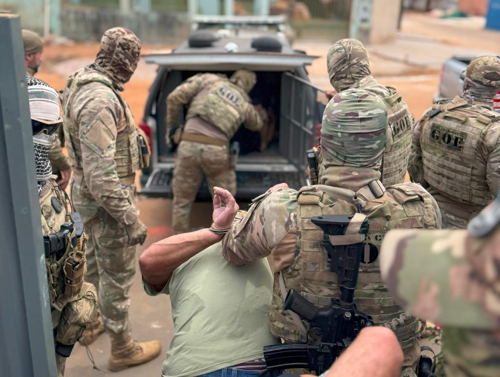 Sesp realiza coletiva de imprensa sobre operação que prendeu assaltantes de banco em Brasnorte nesta segunda-feira (4)