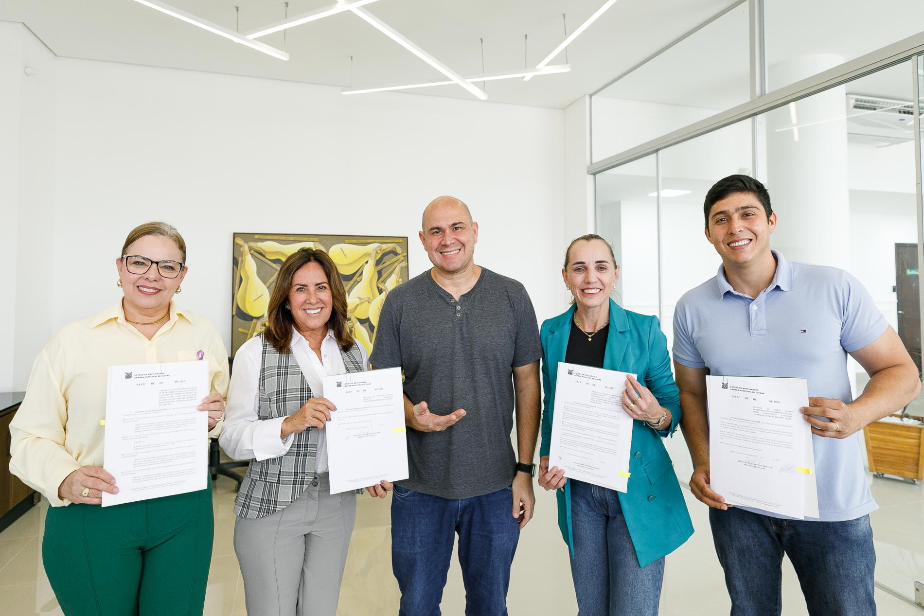 Cuiabá sanciona novas leis em áreas sociais, culturais e de proteção animal