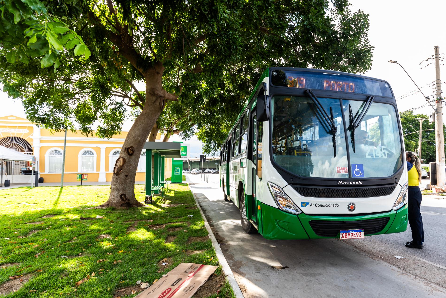 Passageiros de Cuiabá são reembolsados após cobrança no domingo