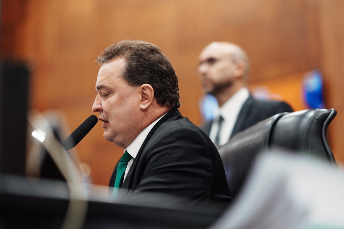 A Democracia e o papel da Assembleia Legislativa!